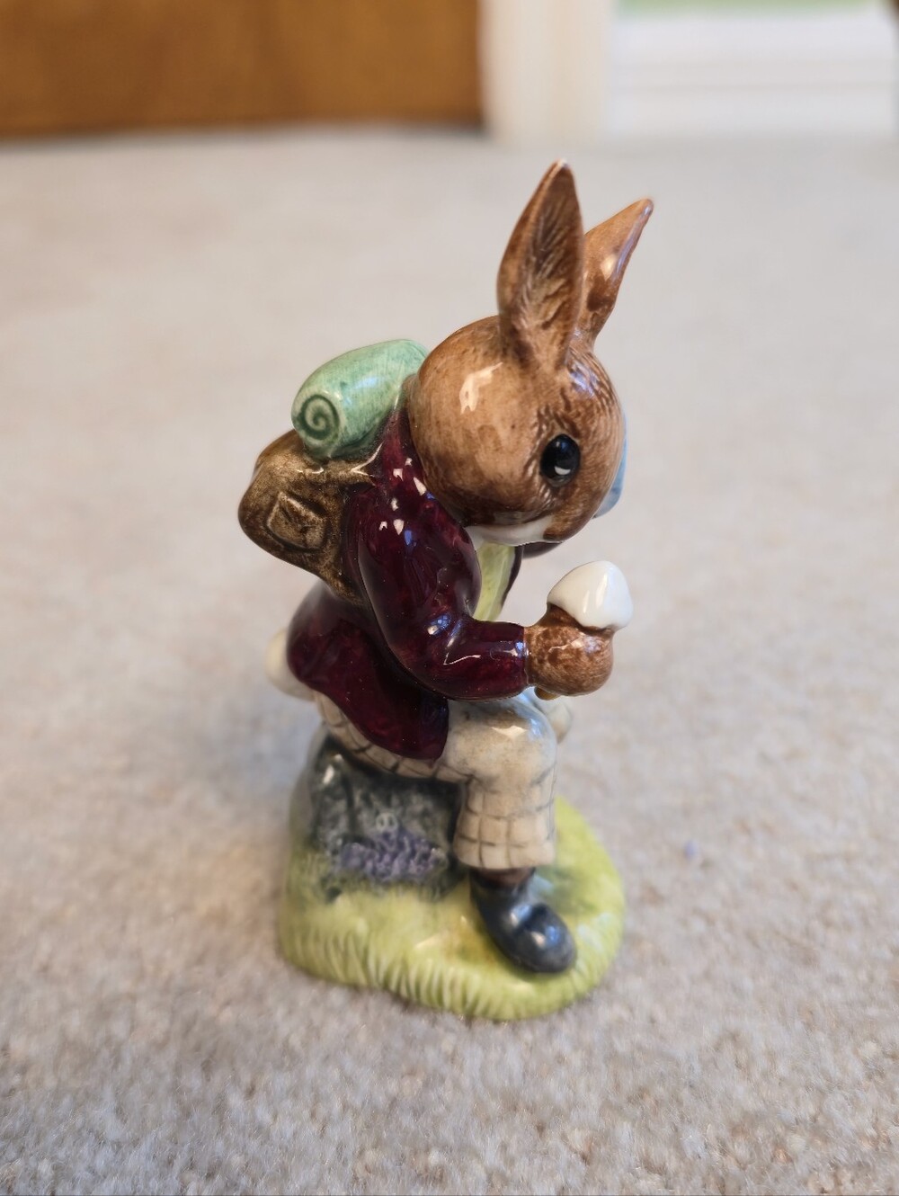 Vintage Royal Doulton Bunnykins "Billie Bunnykins Cooling Off" (DB3)
